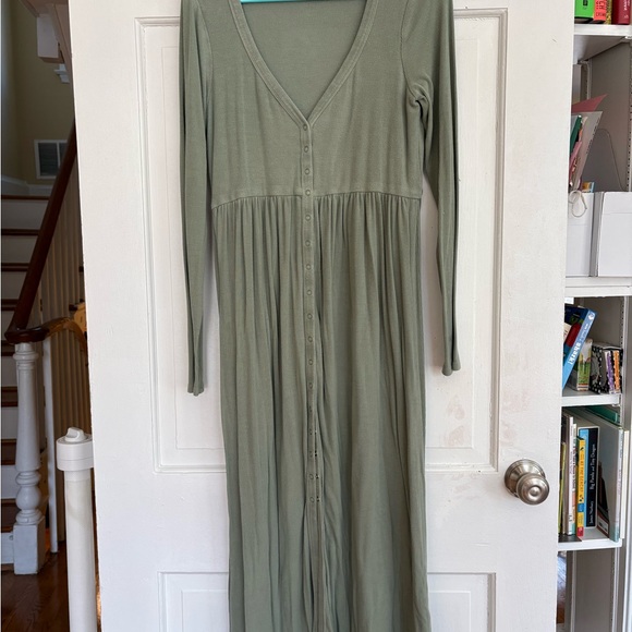 Hatch Size 2 Sage Green Maxi Nursing Maternity Dress - Picture 5 of 5